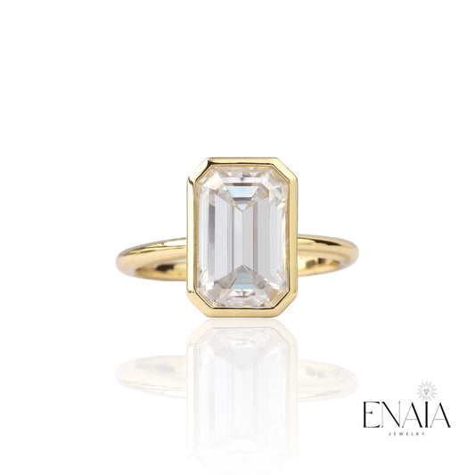 Lisa -Emerald Cut Moissanite 5ct